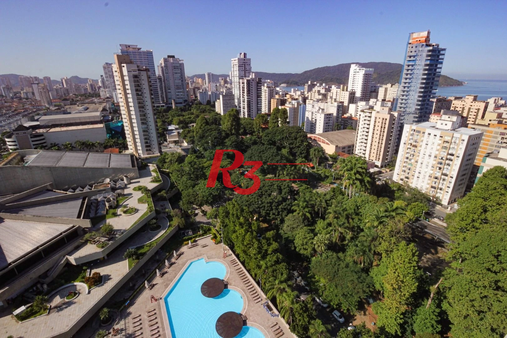 Apartamento com 3 dormitórios à venda, 232 m² por R$ 3.800.000,00 - Embaré - Santos/SP