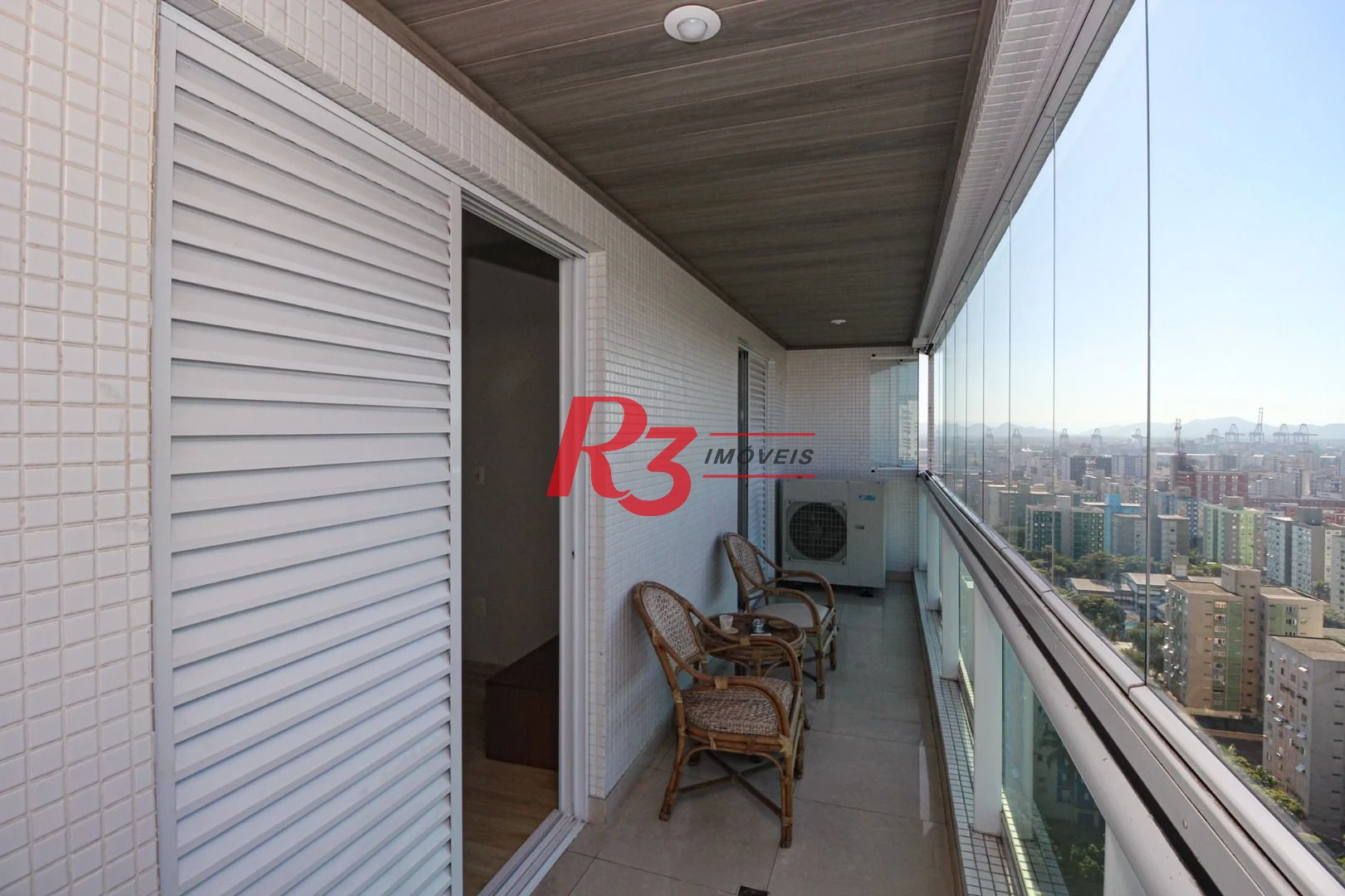 Apartamento com 3 dormitórios à venda, 232 m² por R$ 3.800.000,00 - Embaré - Santos/SP