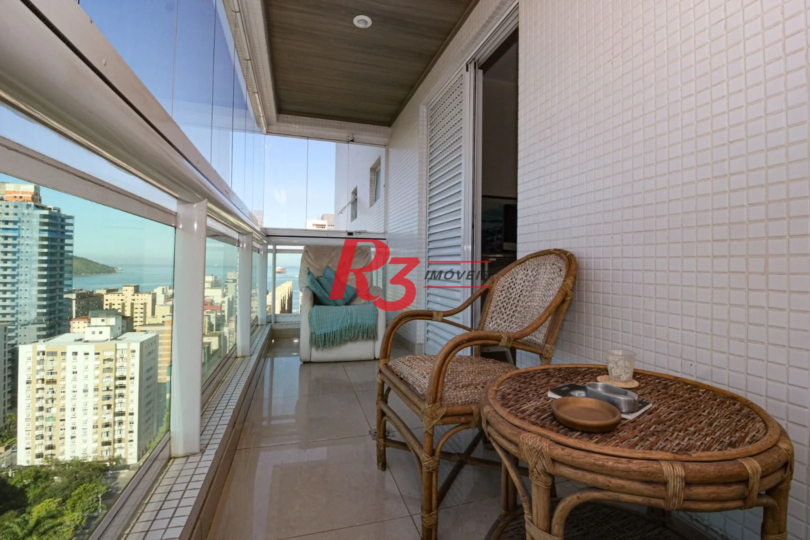 Apartamento com 3 dormitórios à venda, 232 m² por R$ 3.800.000,00 - Embaré - Santos/SP