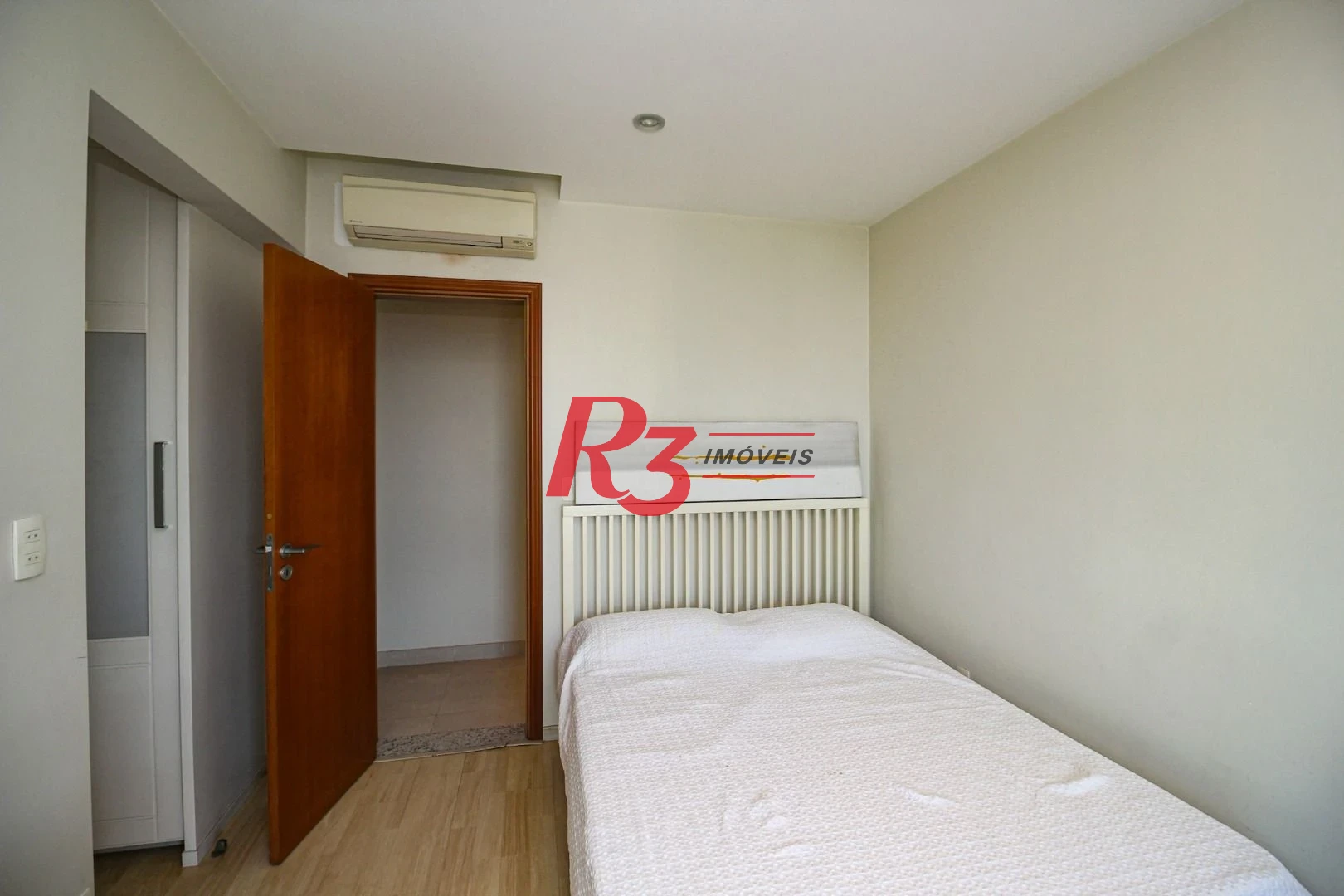 Apartamento com 3 dormitórios à venda, 232 m² por R$ 3.800.000,00 - Embaré - Santos/SP