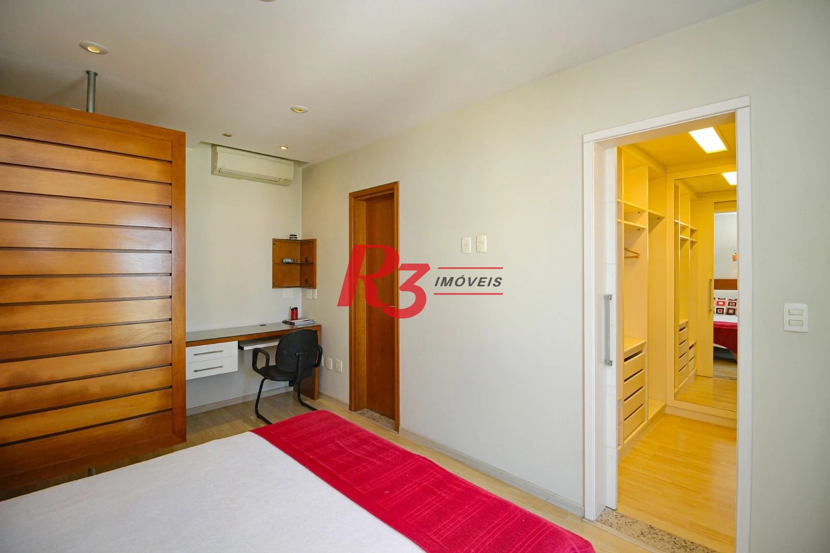 Apartamento com 3 dormitórios à venda, 232 m² por R$ 3.800.000,00 - Embaré - Santos/SP