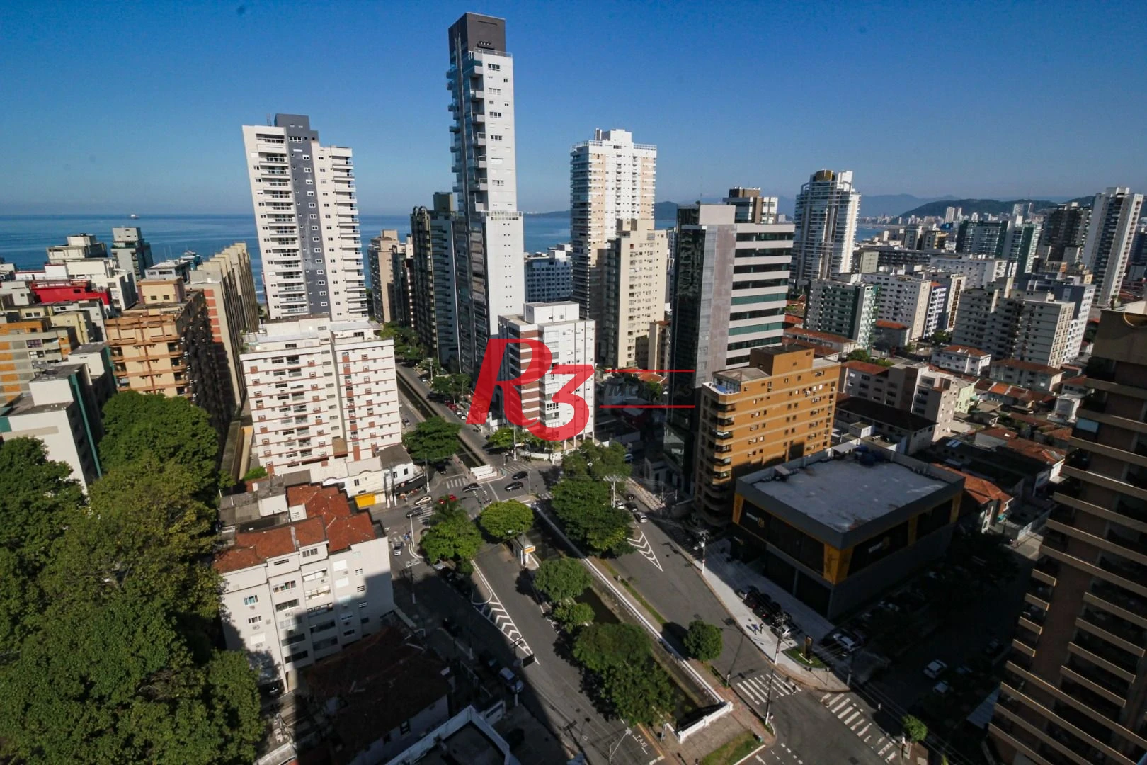 Apartamento com 3 dormitórios à venda, 232 m² por R$ 3.800.000,00 - Embaré - Santos/SP