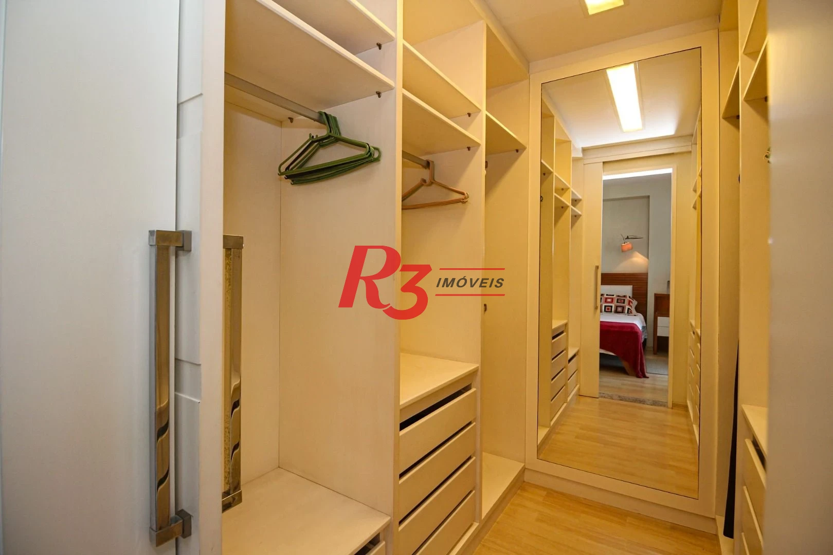 Apartamento com 3 dormitórios à venda, 232 m² por R$ 3.800.000,00 - Embaré - Santos/SP