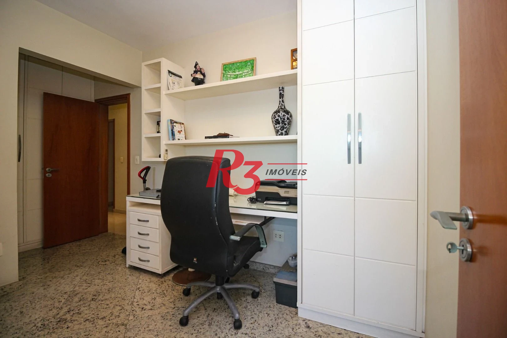 Apartamento com 3 dormitórios à venda, 232 m² por R$ 3.800.000,00 - Embaré - Santos/SP