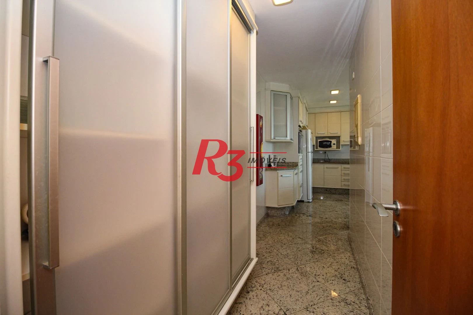 Apartamento com 3 dormitórios à venda, 232 m² por R$ 3.800.000,00 - Embaré - Santos/SP