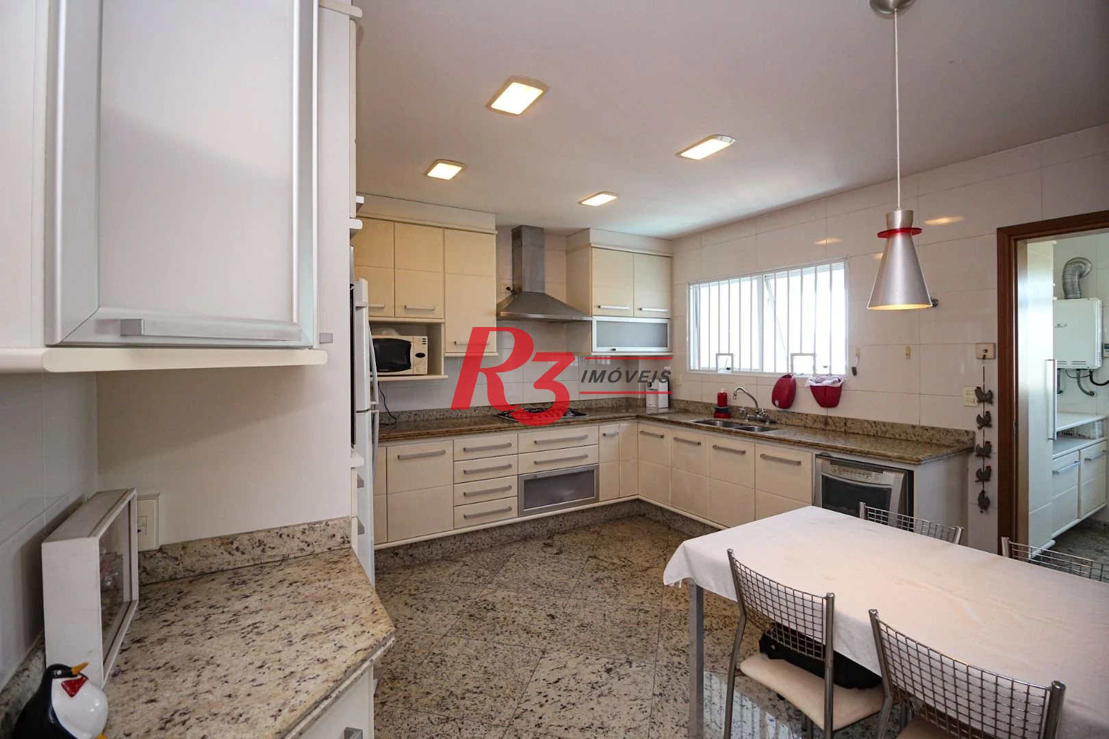 Apartamento com 3 dormitórios à venda, 232 m² por R$ 3.800.000,00 - Embaré - Santos/SP