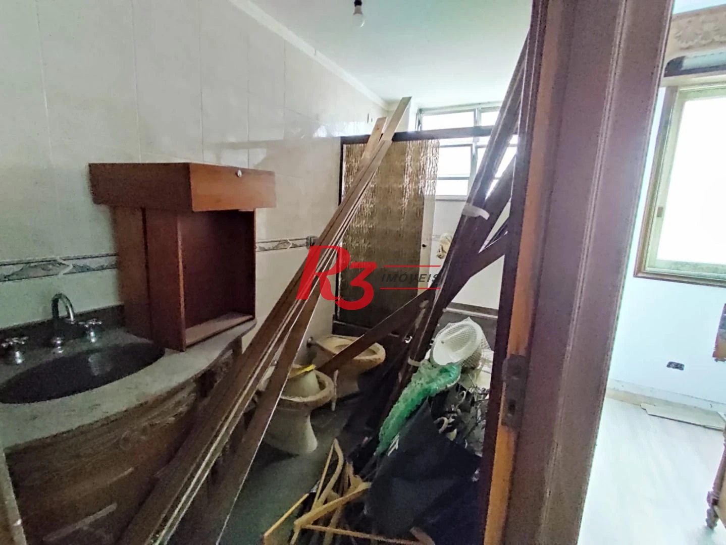 Apartamento com 3 dormitórios à venda, 153 m² por R$ 800.000,00 - Gonzaga - Santos/SP