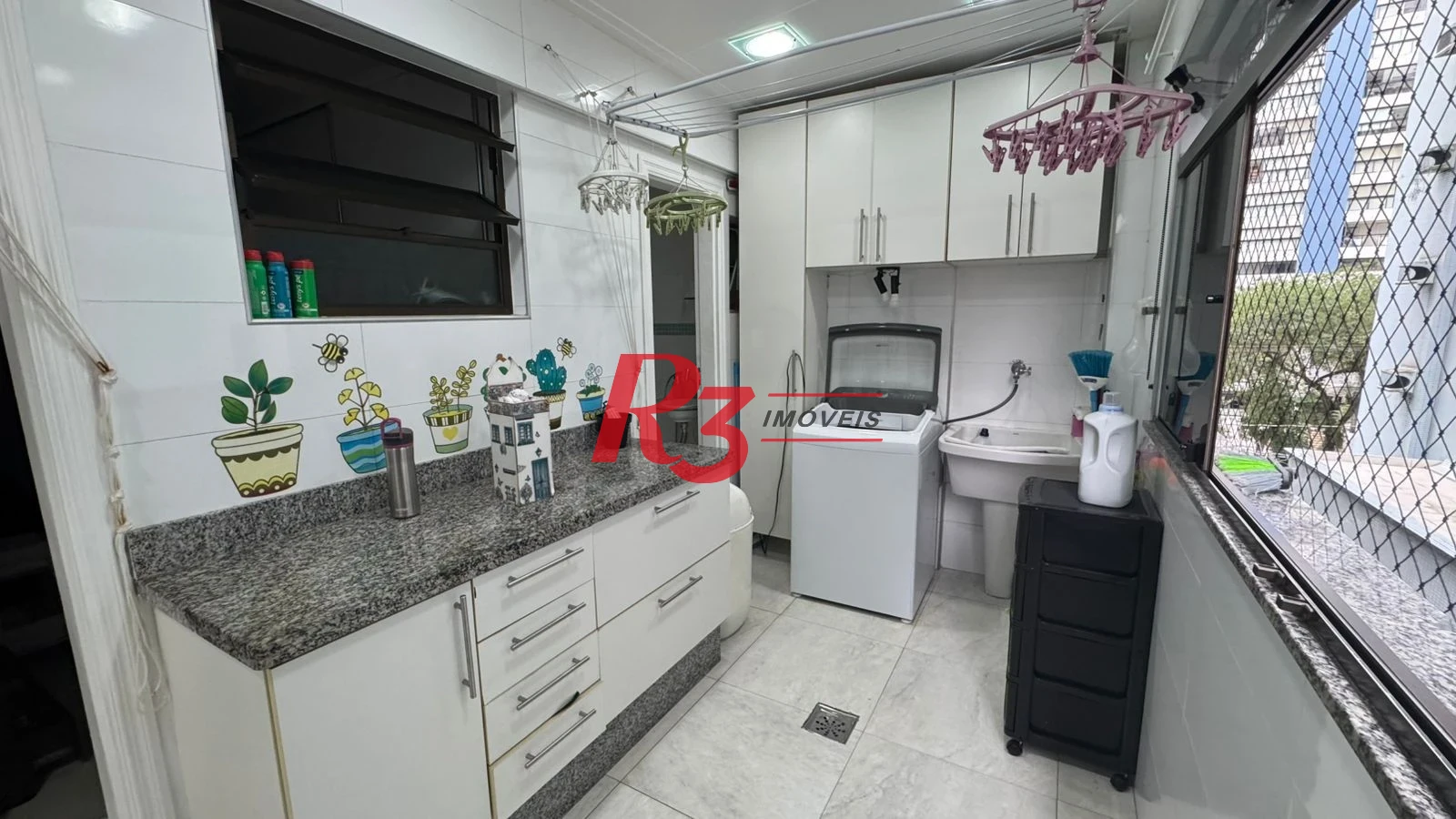 Apartamento à venda, 145 m² por R$ 1.350.000,00 - Pompéia - Santos/SP