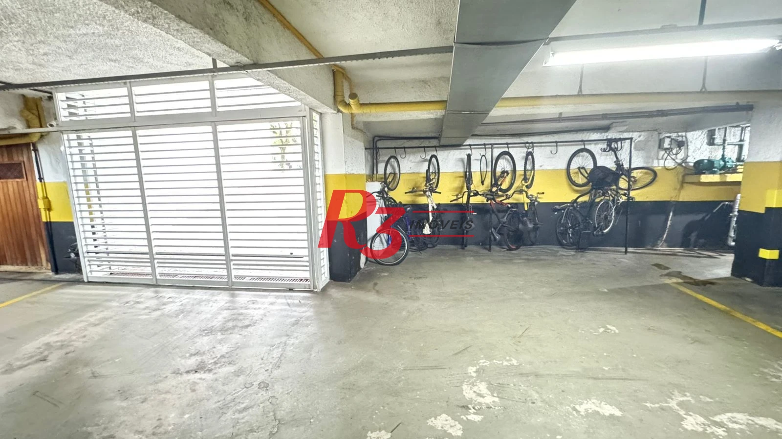 Apartamento à venda, 145 m² por R$ 1.350.000,00 - Pompéia - Santos/SP