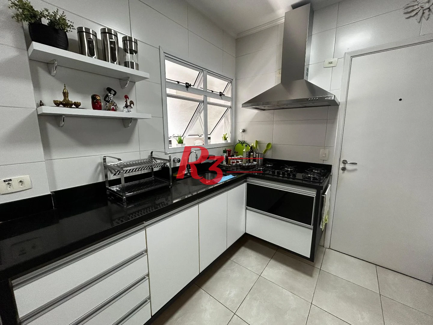 Apartamento com 3 dormitórios para alugar, 148 m² por R$ 15.000,00/mês - Boqueirão - Santos/SP