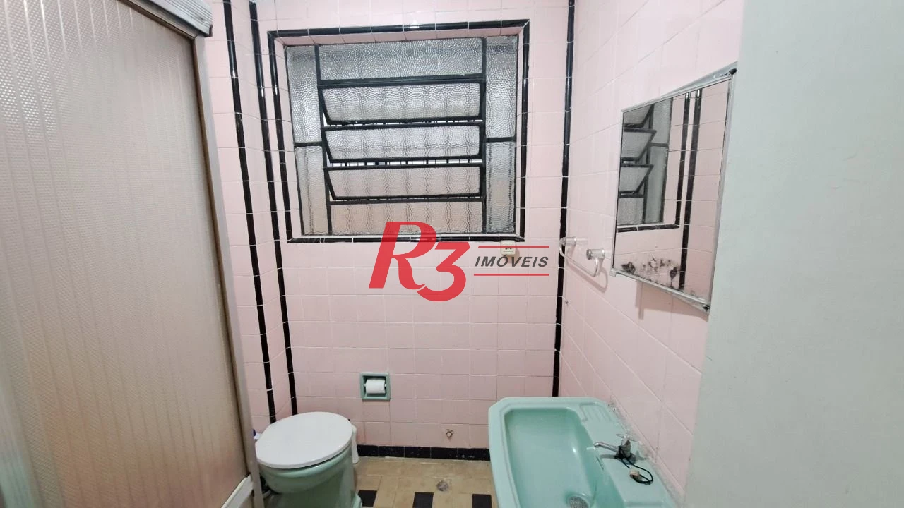 Apartamento com 2 dormitórios à venda, 60 m² por R$ 310.000,00 - Gonzaga - Santos/SP