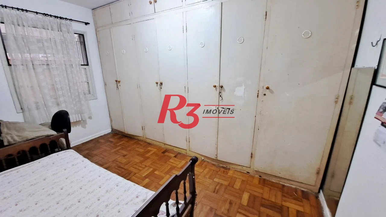 Apartamento com 2 dormitórios à venda, 60 m² por R$ 310.000,00 - Gonzaga - Santos/SP