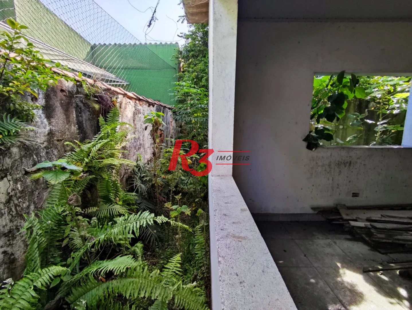 Sobrado para alugar, 206 m² por R$ 6.000,00/mês - Marapé - Santos/SP