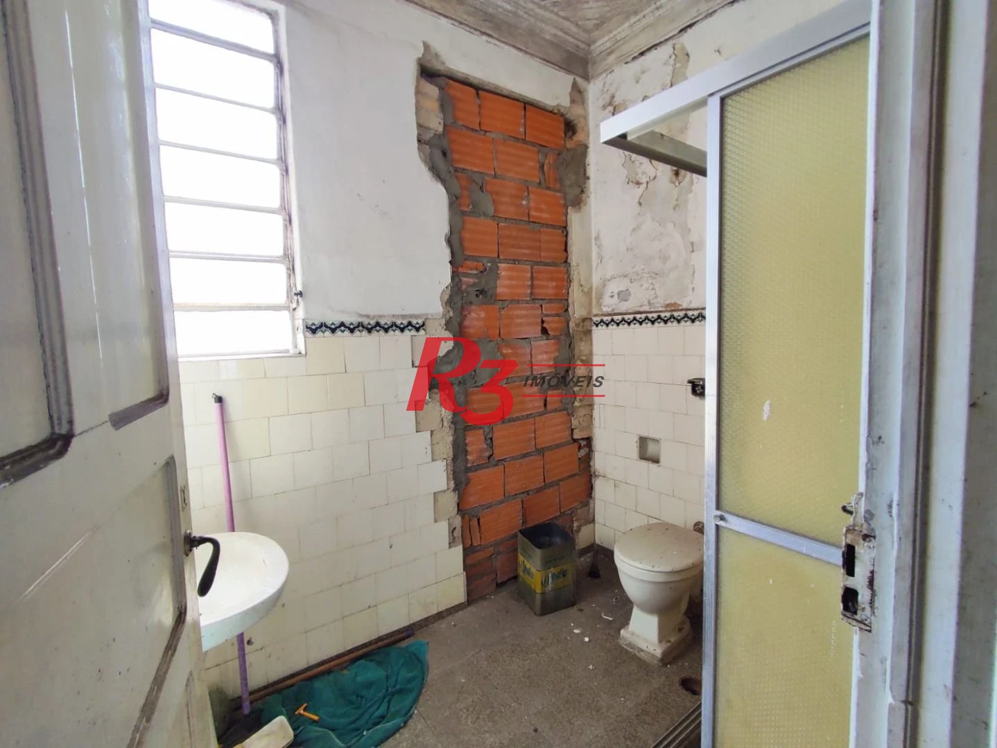 Sobrado para alugar, 206 m² por R$ 6.000,00/mês - Marapé - Santos/SP