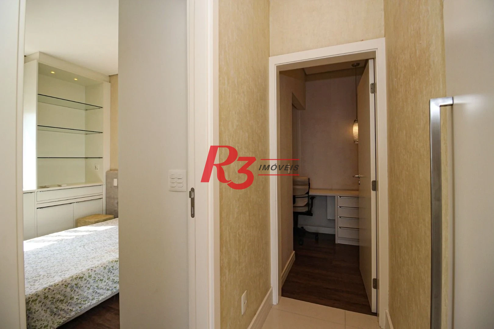 Apartamento com 3 dormitórios à venda, 131 m² por R$ 1.840.000,00 - Boqueirão - Santos/SP