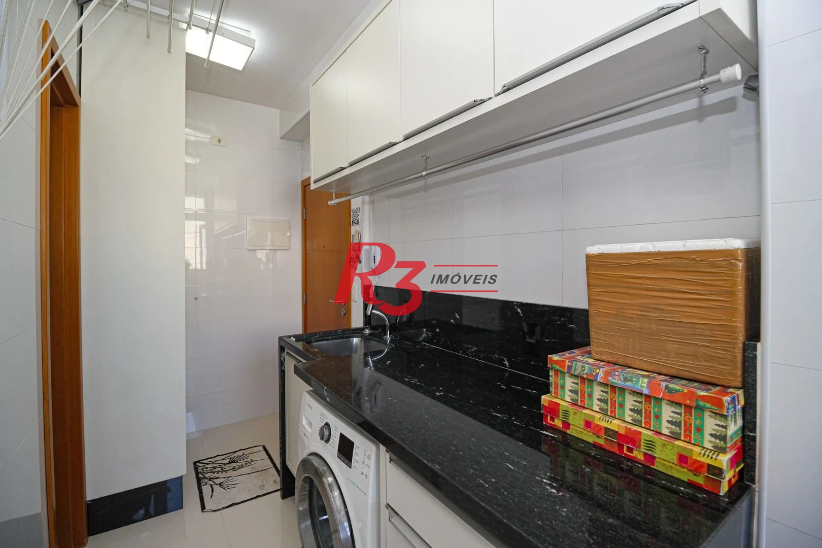Apartamento com 3 dormitórios à venda, 131 m² por R$ 1.840.000,00 - Boqueirão - Santos/SP