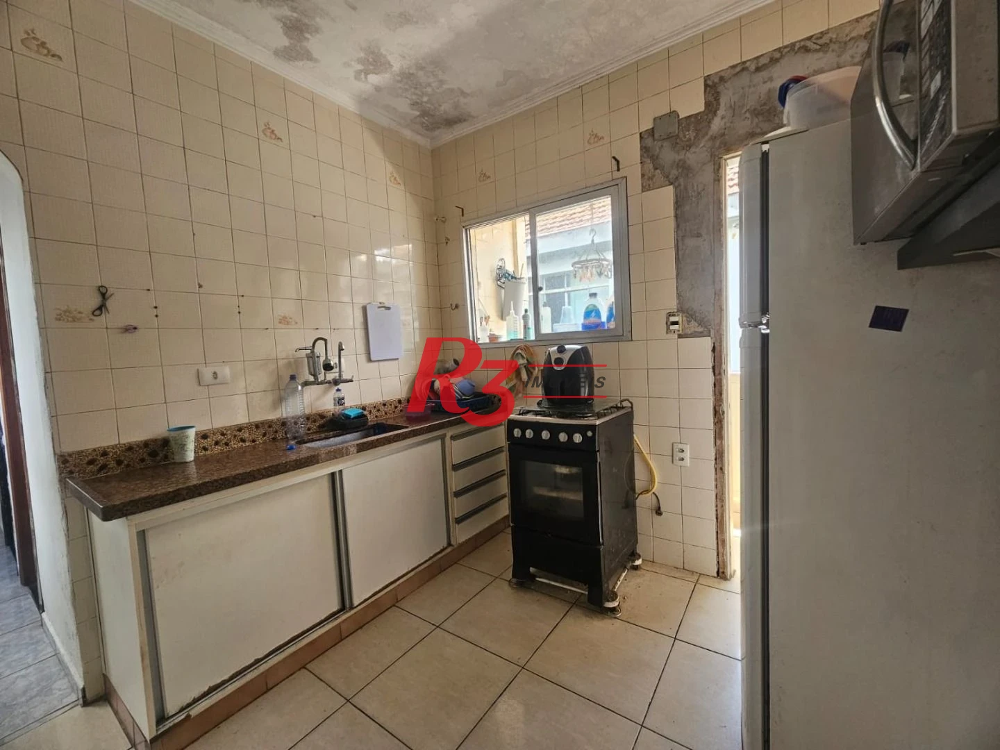 Apartamento com 2 dormitórios à venda, 72 m² por R$ 325.000,00 - Macuco - Santos/SP