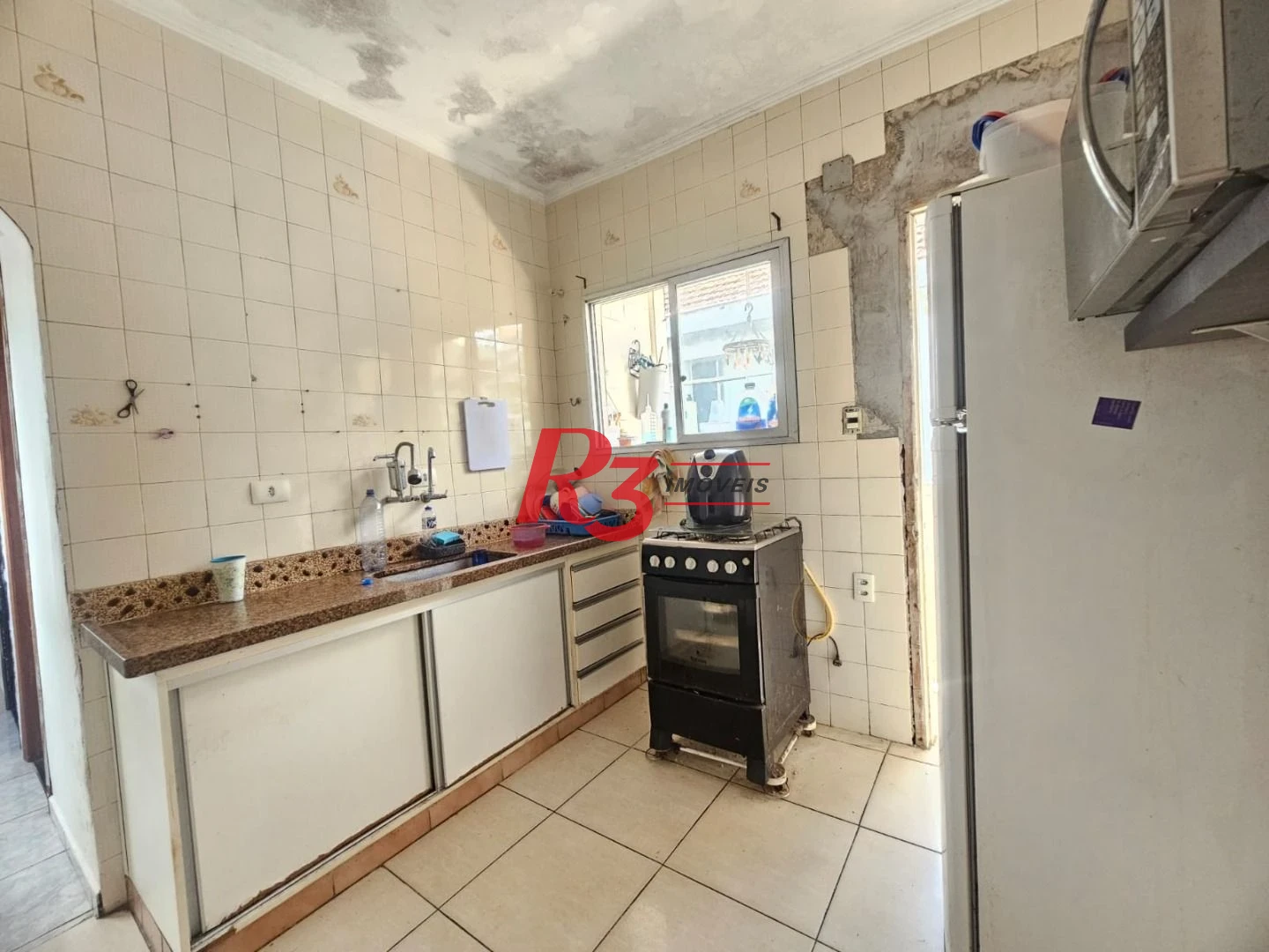 Apartamento com 2 dormitórios à venda, 72 m² por R$ 325.000,00 - Macuco - Santos/SP