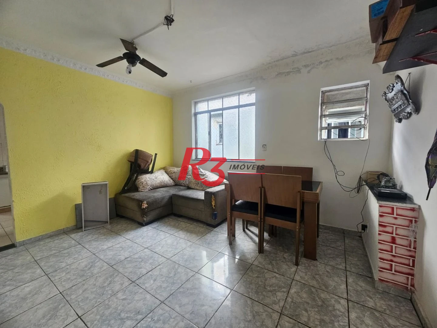 Apartamento com 2 dormitórios à venda, 72 m² por R$ 325.000,00 - Macuco - Santos/SP
