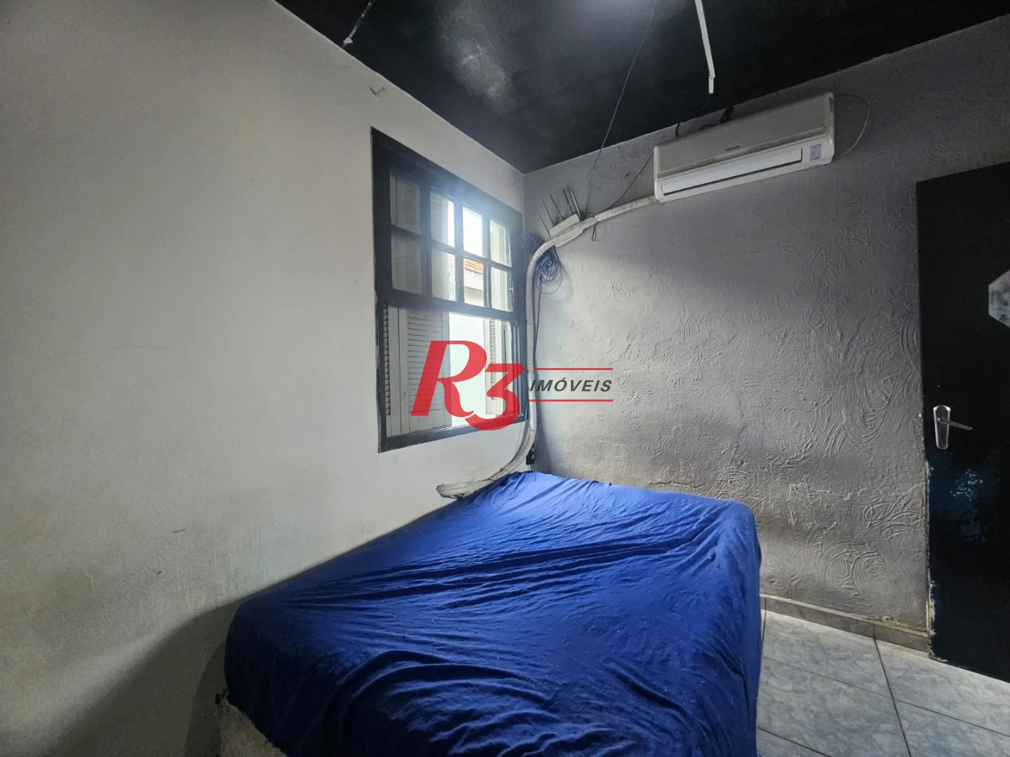 Apartamento com 2 dormitórios à venda, 72 m² por R$ 325.000,00 - Macuco - Santos/SP
