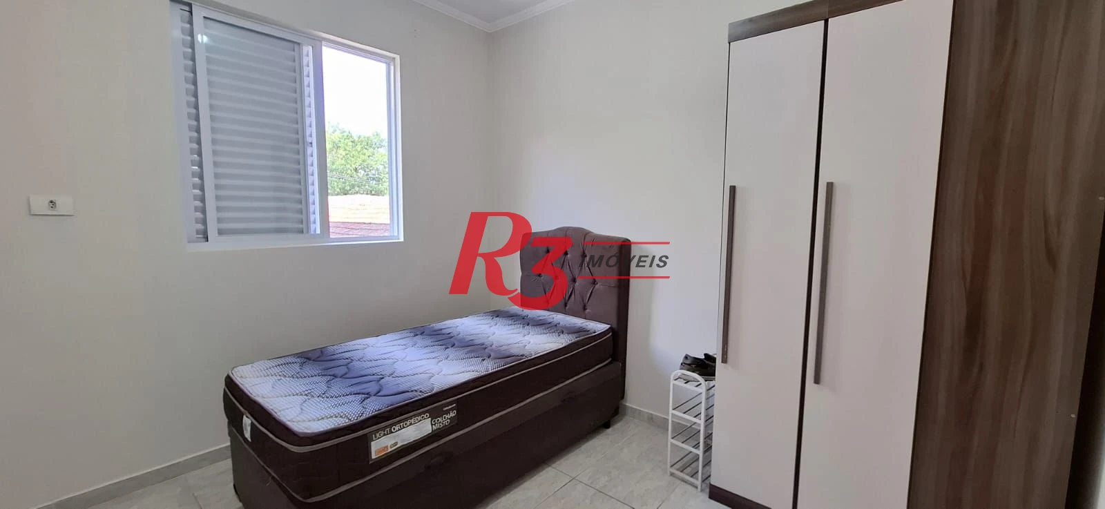 Casa  Sobreposta Alta com 3 dormitórios à venda, 95 m² por R$ 900.000 - Estuário - Santos/SP