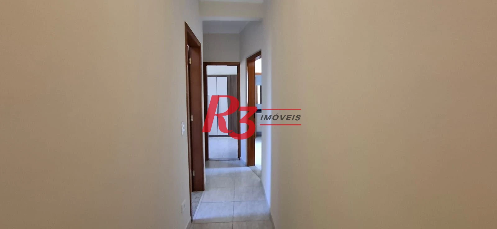 Casa  Sobreposta Alta com 3 dormitórios à venda, 95 m² por R$ 900.000 - Estuário - Santos/SP