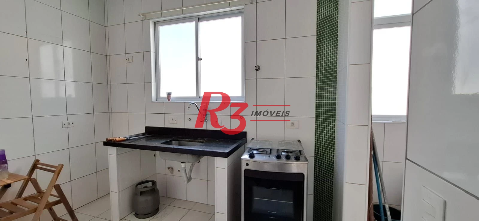 Casa  Sobreposta Alta com 3 dormitórios à venda, 95 m² por R$ 900.000 - Estuário - Santos/SP