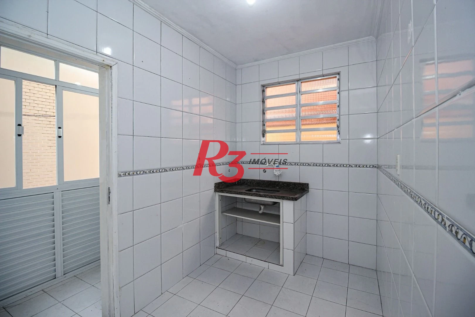 Apartamento com 2 quartos à venda, 72 m² por R$ 320.000 - Marapé - Santos/SP