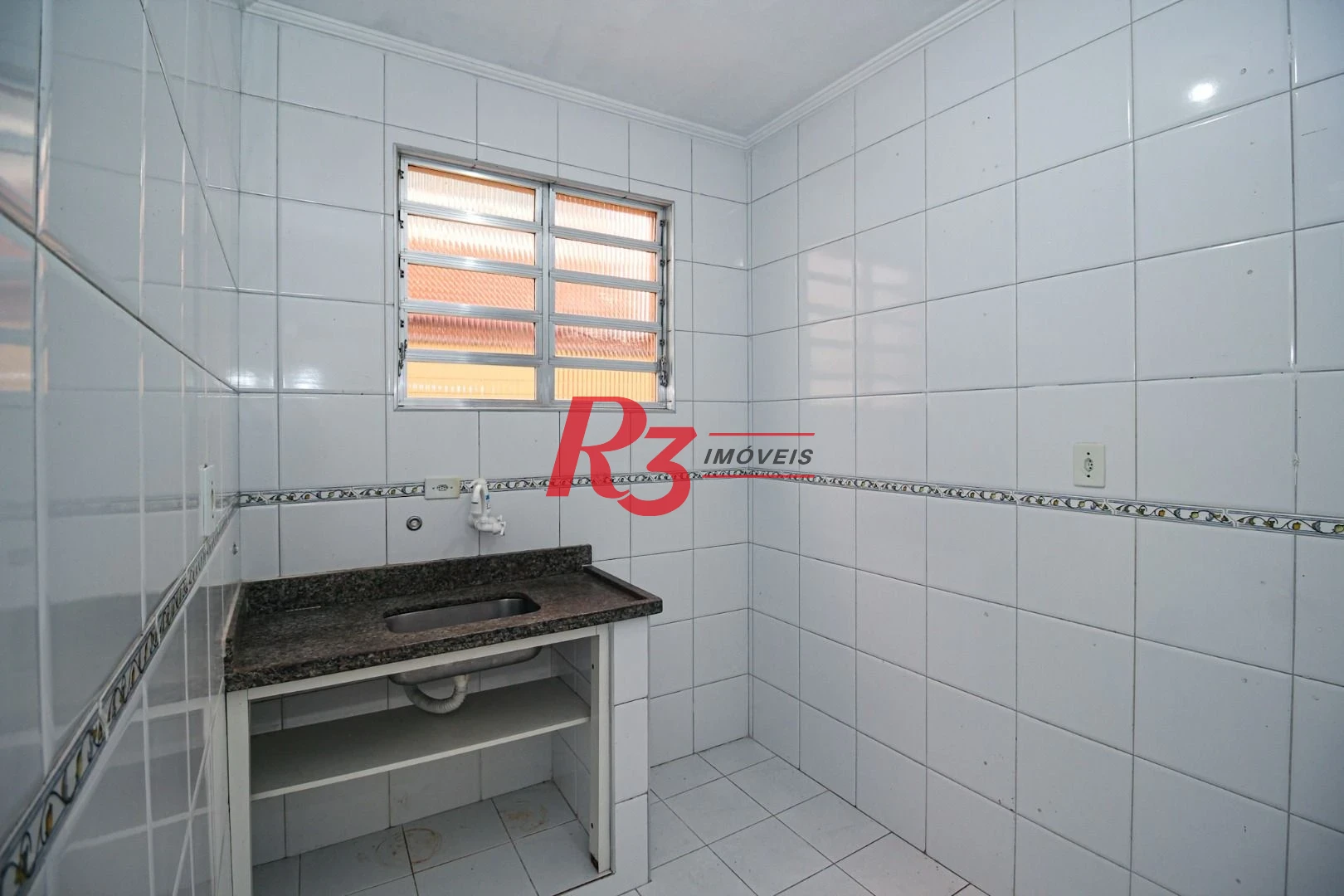 Apartamento com 2 quartos à venda, 72 m² por R$ 320.000 - Marapé - Santos/SP