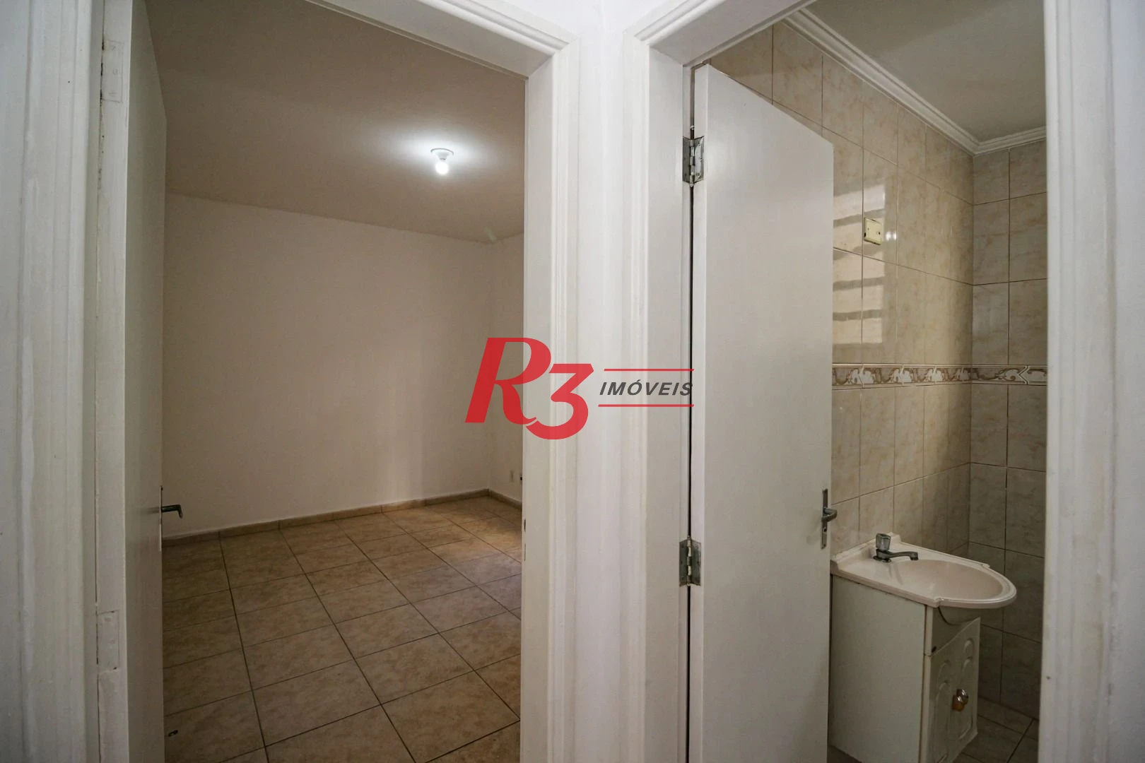 Apartamento com 2 quartos à venda, 72 m² por R$ 320.000 - Marapé - Santos/SP