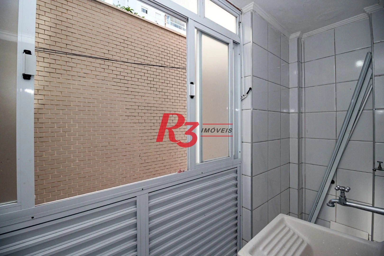 Apartamento com 2 quartos à venda, 72 m² por R$ 320.000 - Marapé - Santos/SP