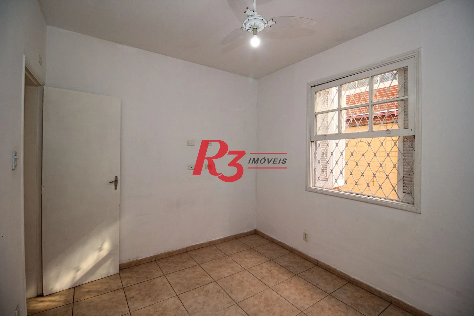 Apartamento com 2 quartos à venda, 72 m² por R$ 320.000 - Marapé - Santos/SP