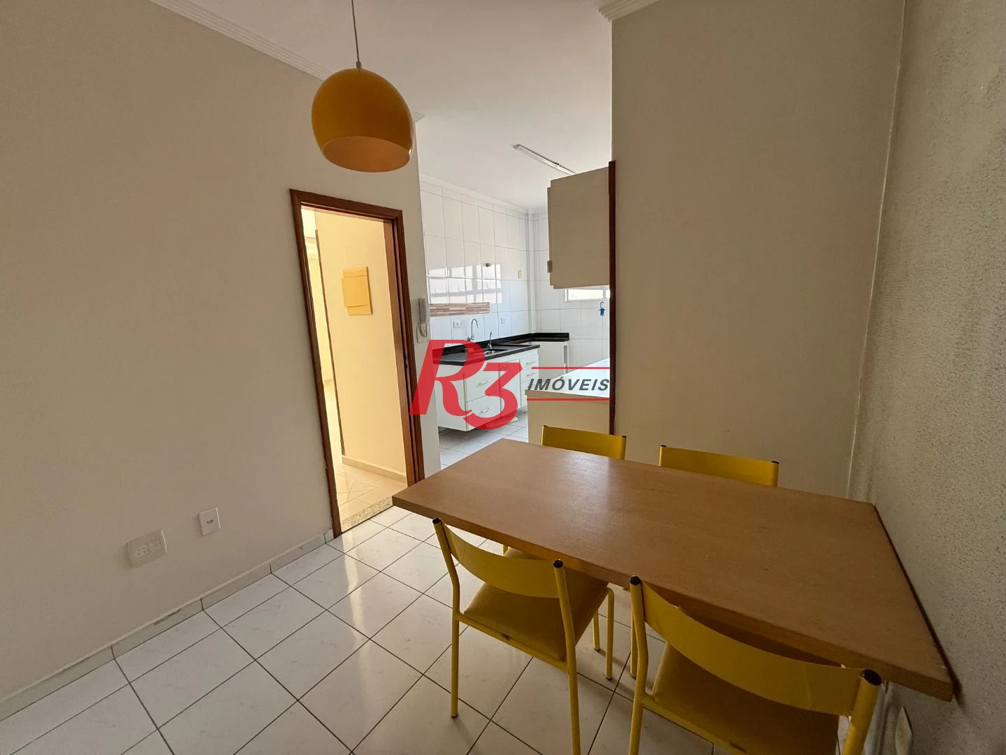 Casa com 3 dormitórios à venda, 126 m² por R$ 800.000,00 - Marapé - Santos/SP