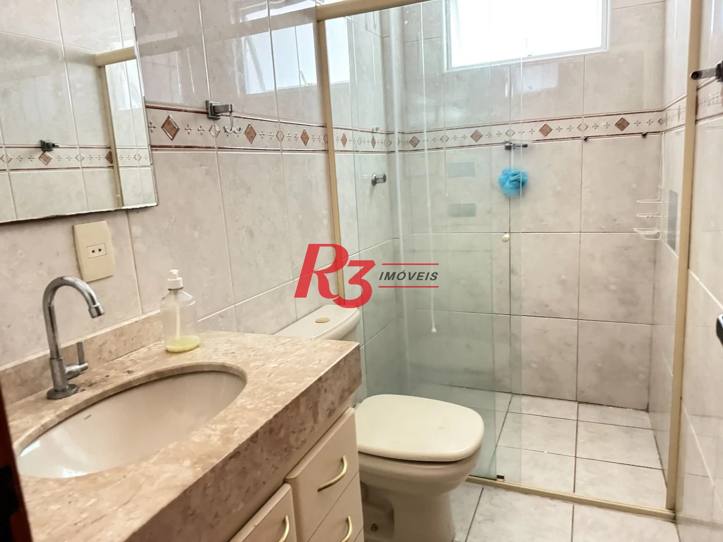 Casa com 3 dormitórios à venda, 126 m² por R$ 800.000,00 - Marapé - Santos/SP