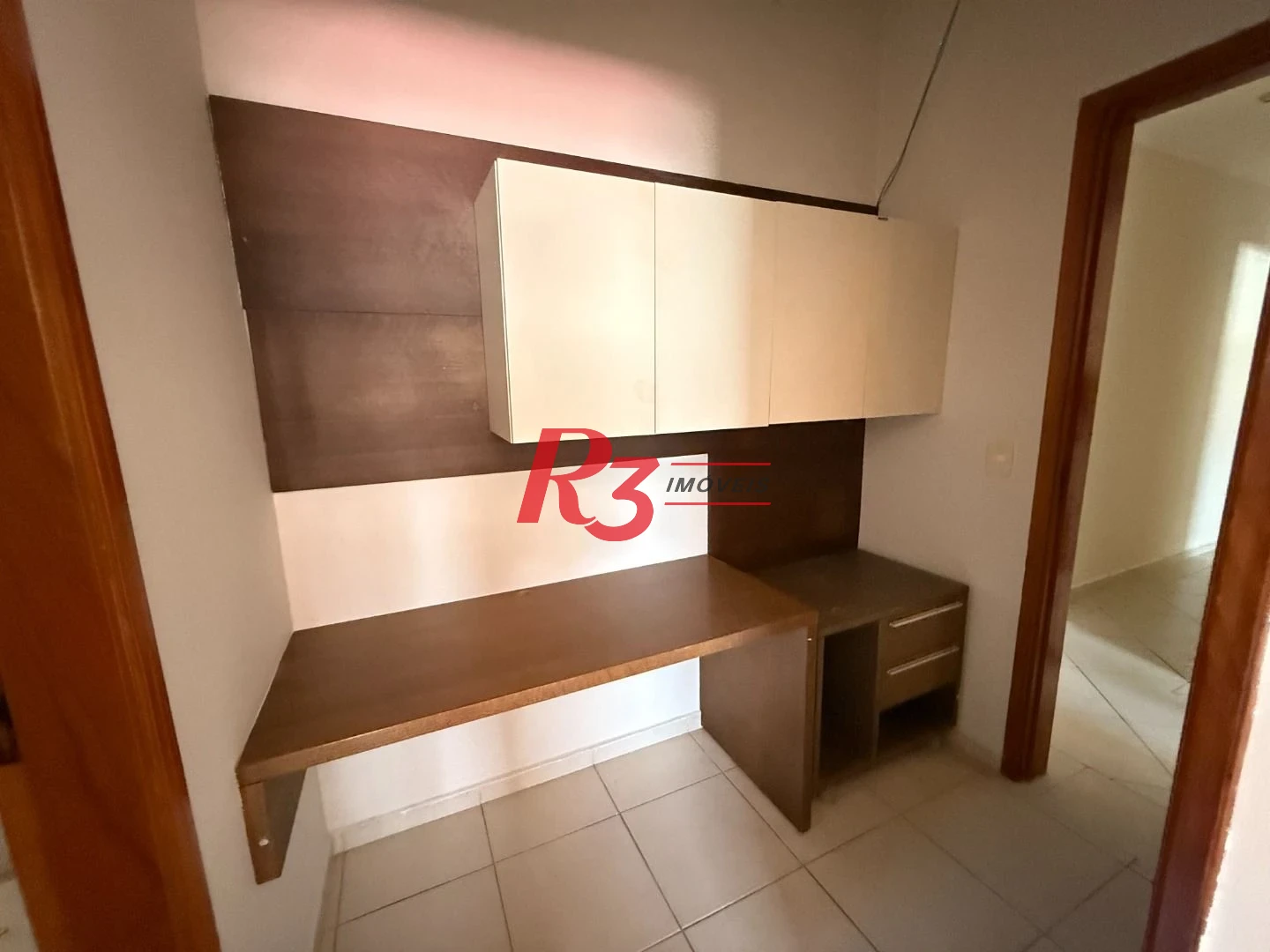 Casa com 3 dormitórios à venda, 126 m² por R$ 800.000,00 - Marapé - Santos/SP