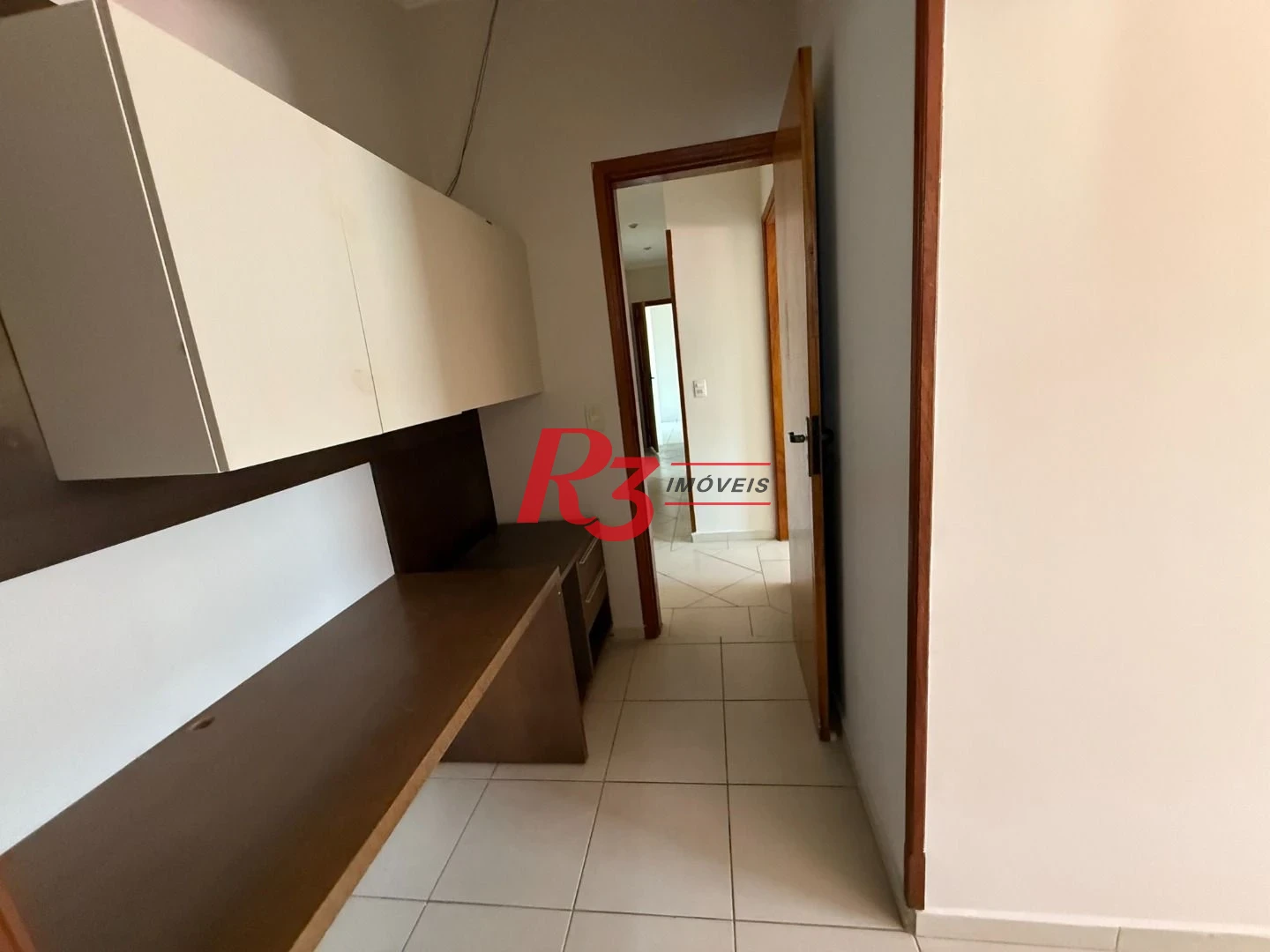 Casa com 3 dormitórios à venda, 126 m² por R$ 800.000,00 - Marapé - Santos/SP