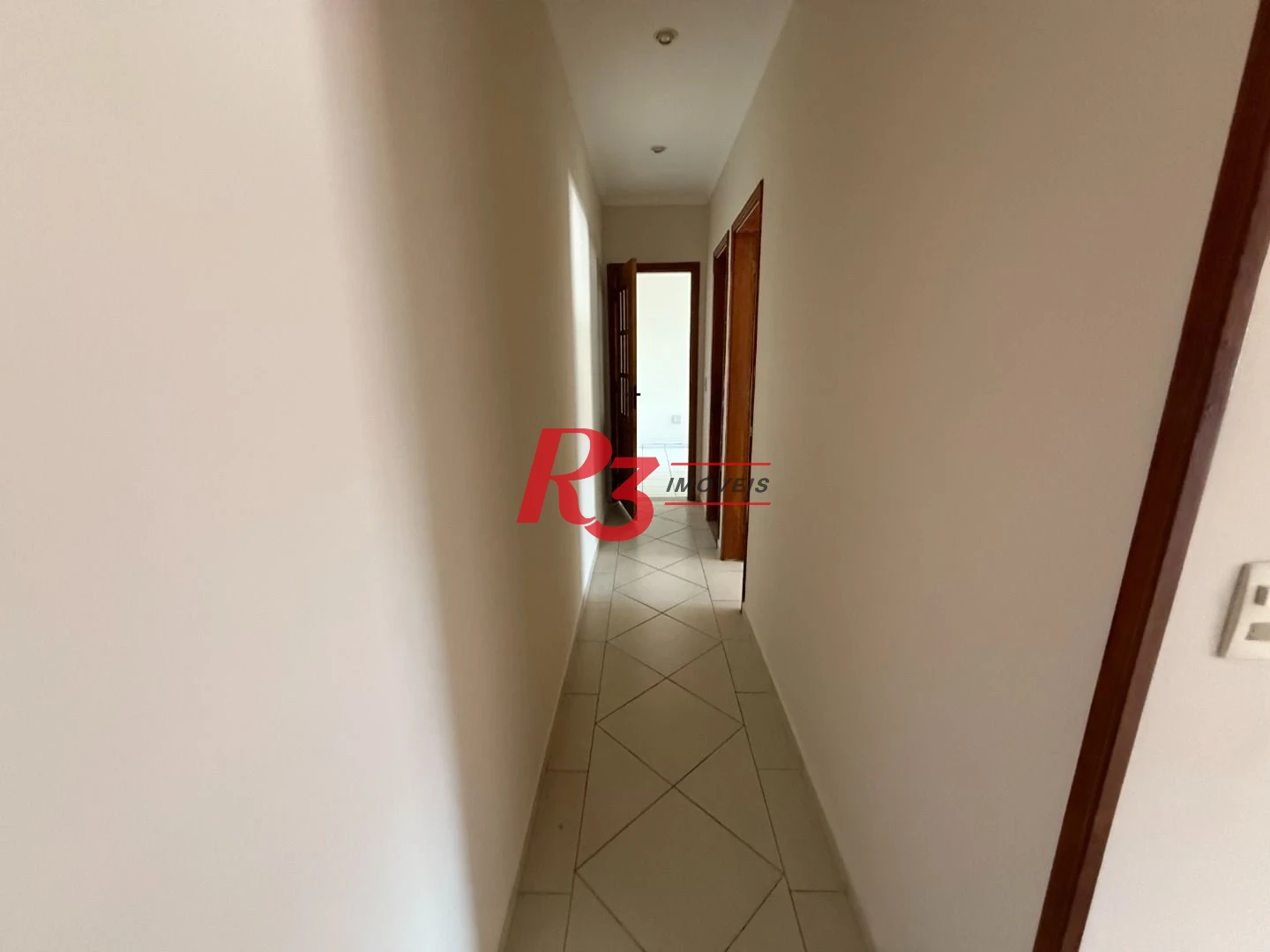 Casa com 3 dormitórios à venda, 126 m² por R$ 800.000,00 - Marapé - Santos/SP