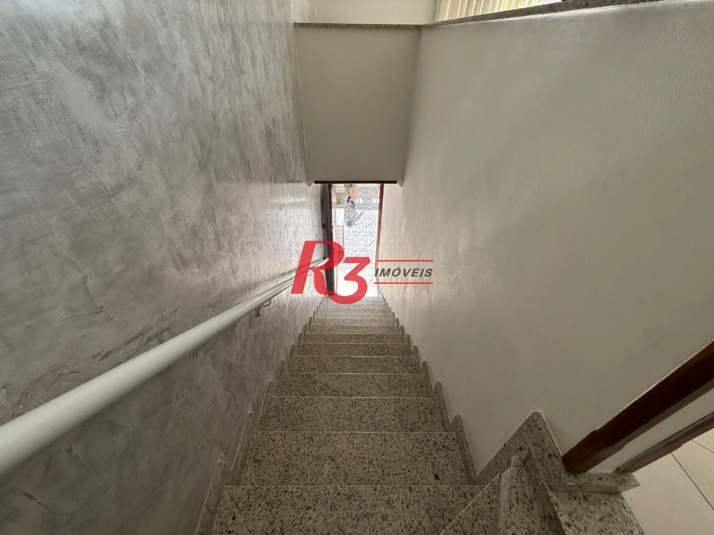 Casa com 3 dormitórios à venda, 126 m² por R$ 800.000,00 - Marapé - Santos/SP