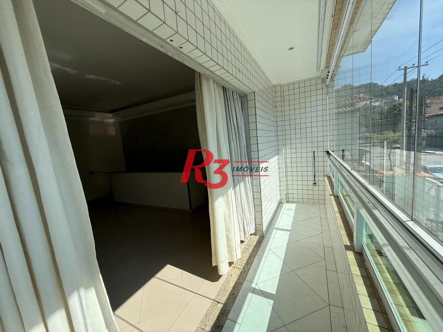 Casa com 3 dormitórios à venda, 126 m² por R$ 800.000,00 - Marapé - Santos/SP