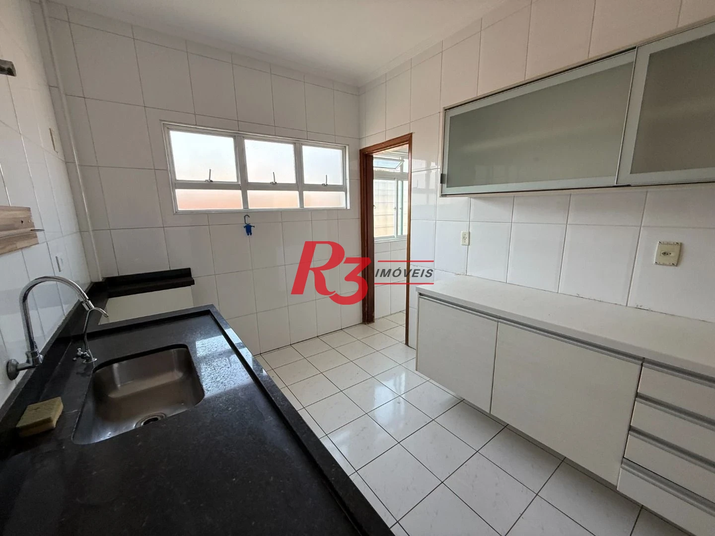 Casa com 3 dormitórios à venda, 126 m² por R$ 800.000,00 - Marapé - Santos/SP