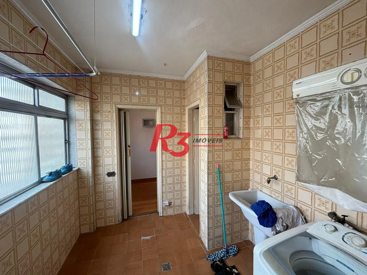 Apartamento com 3 dormitórios à venda, 123 m² por R$ 800.000,00 - Pompéia - Santos/SP