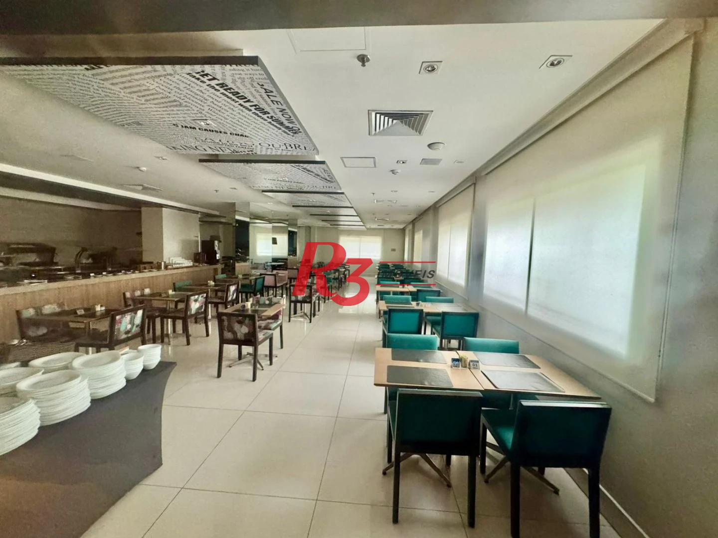 Apartamento com 1 dormitório à venda, 25 m², na quadra da praia, por R$ 390.000 - Gonzaga - Santos/SP