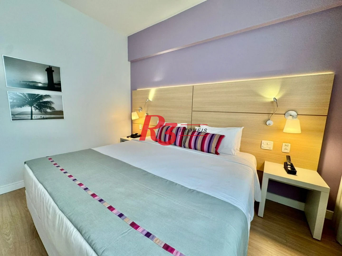 Apartamento com 1 dormitório à venda, 25 m², na quadra da praia, por R$ 390.000 - Gonzaga - Santos/SP