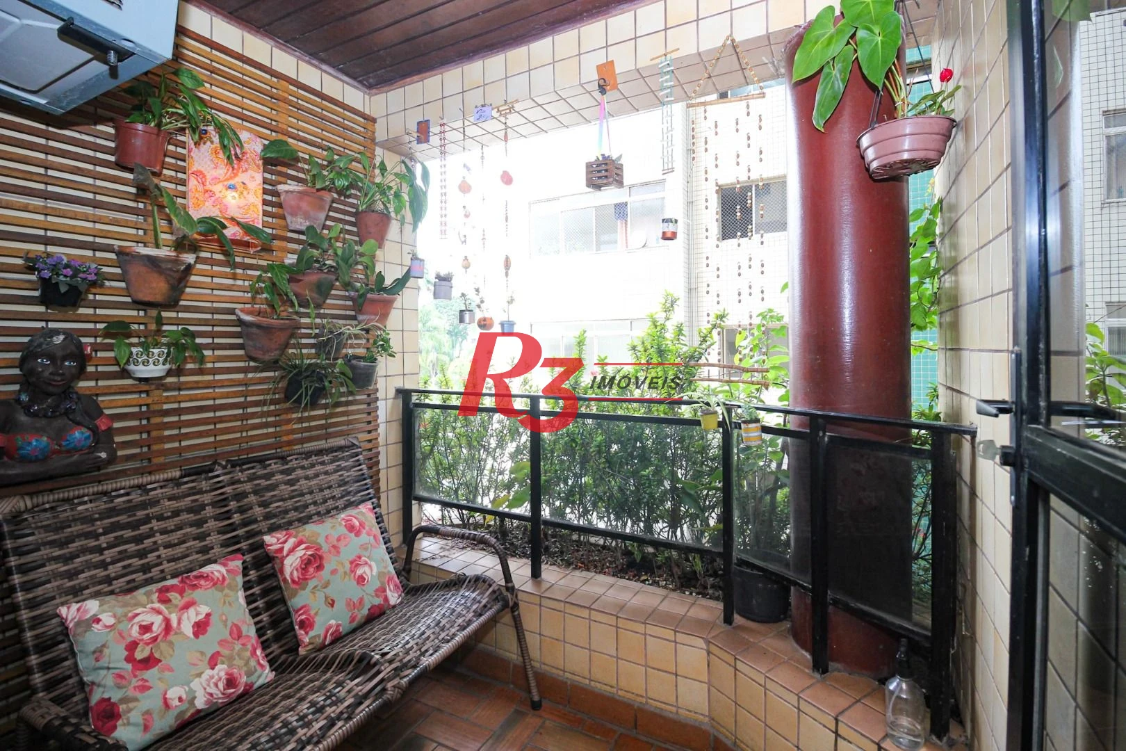Apartamento com 2 dormitórios à venda, 80 m² por R$ 700.000,00 - Aparecida - Santos/SP