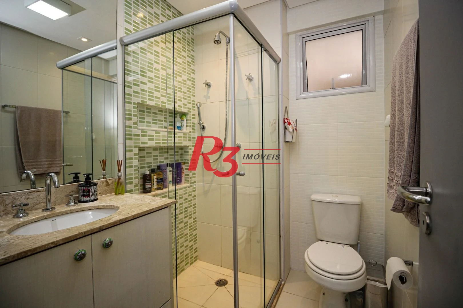 Apartamento com 3 dormitórios à venda, 109 m² por R$ 1.380.000,00 - Gonzaga - Santos/SP