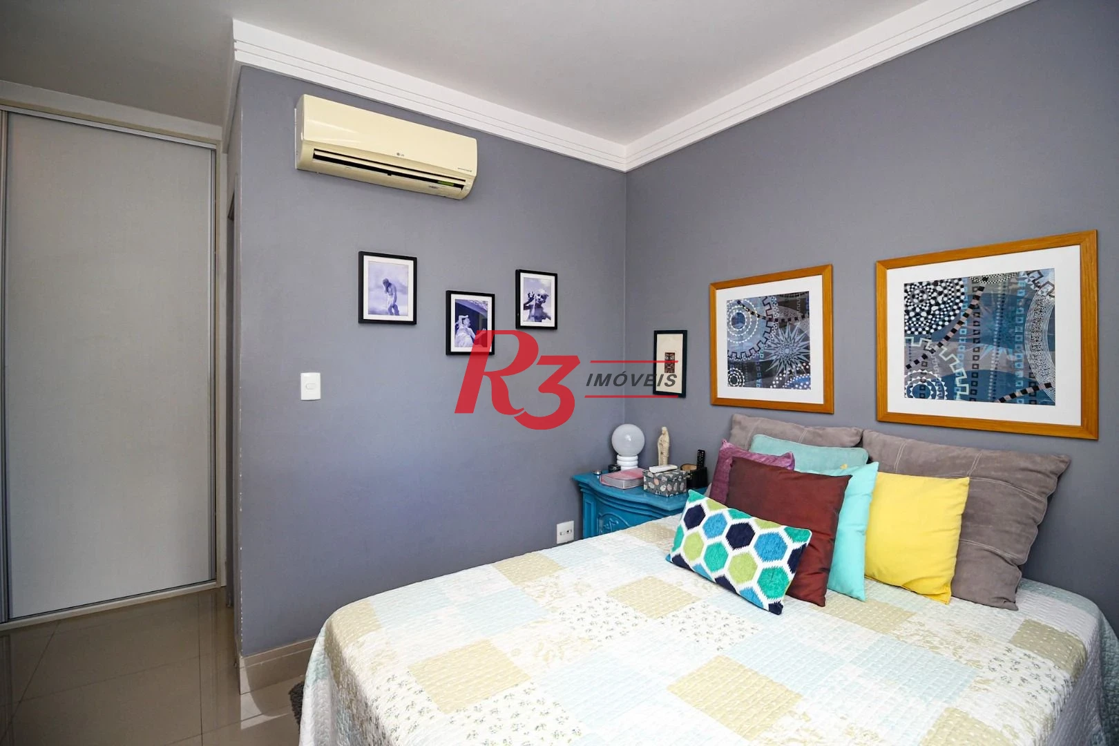 Apartamento com 3 dormitórios à venda, 109 m² por R$ 1.380.000,00 - Gonzaga - Santos/SP