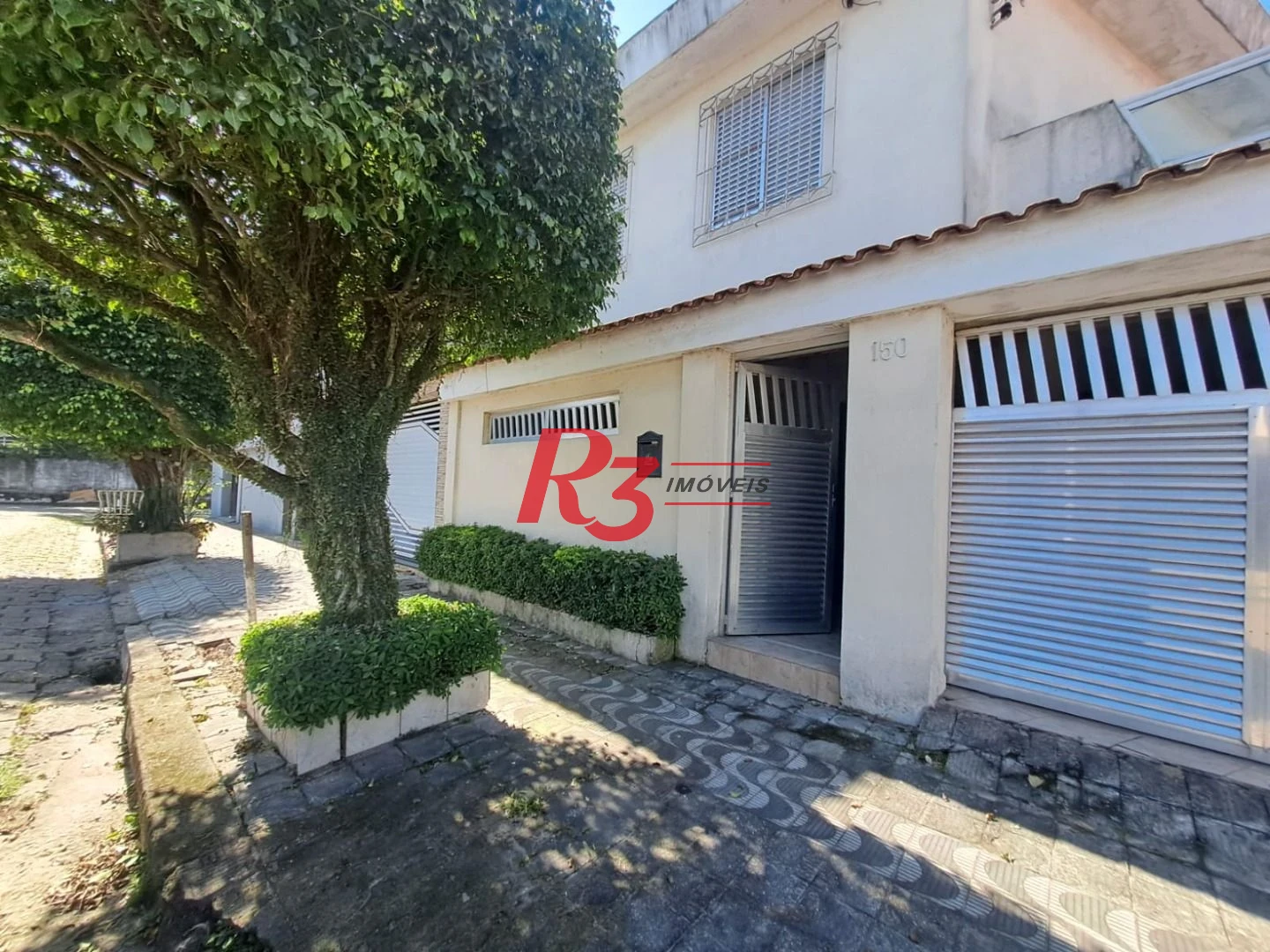 Sobrado com 3 dormitórios à venda, 146 m² por R$ 380.000,00 - Vila Cascatinha - São Vicente/SP