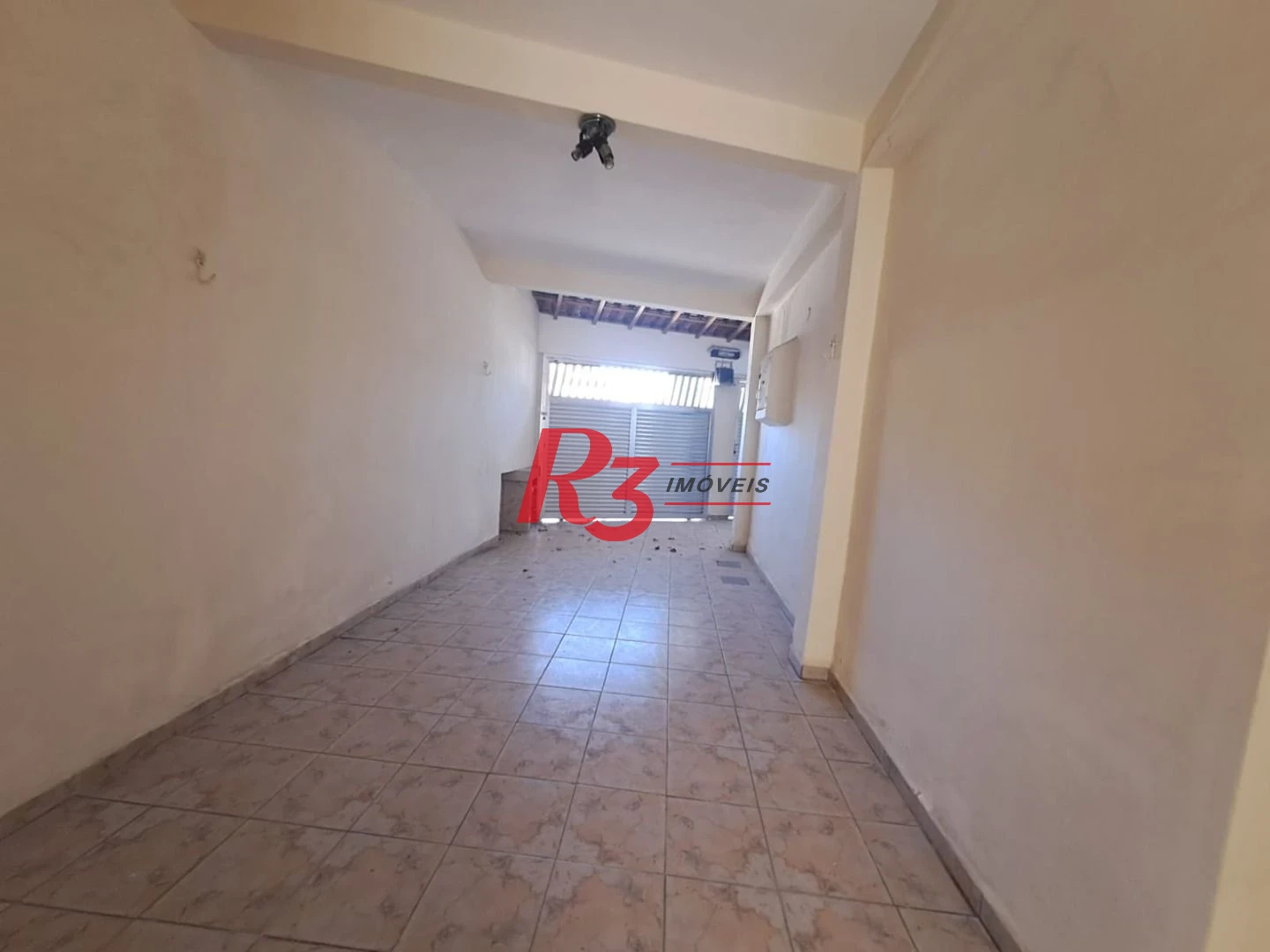 Sobrado com 3 dormitórios à venda, 146 m² por R$ 380.000,00 - Vila Cascatinha - São Vicente/SP