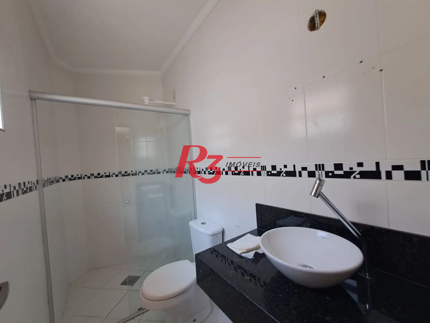 Sobrado com 3 dormitórios à venda, 146 m² por R$ 380.000,00 - Vila Cascatinha - São Vicente/SP