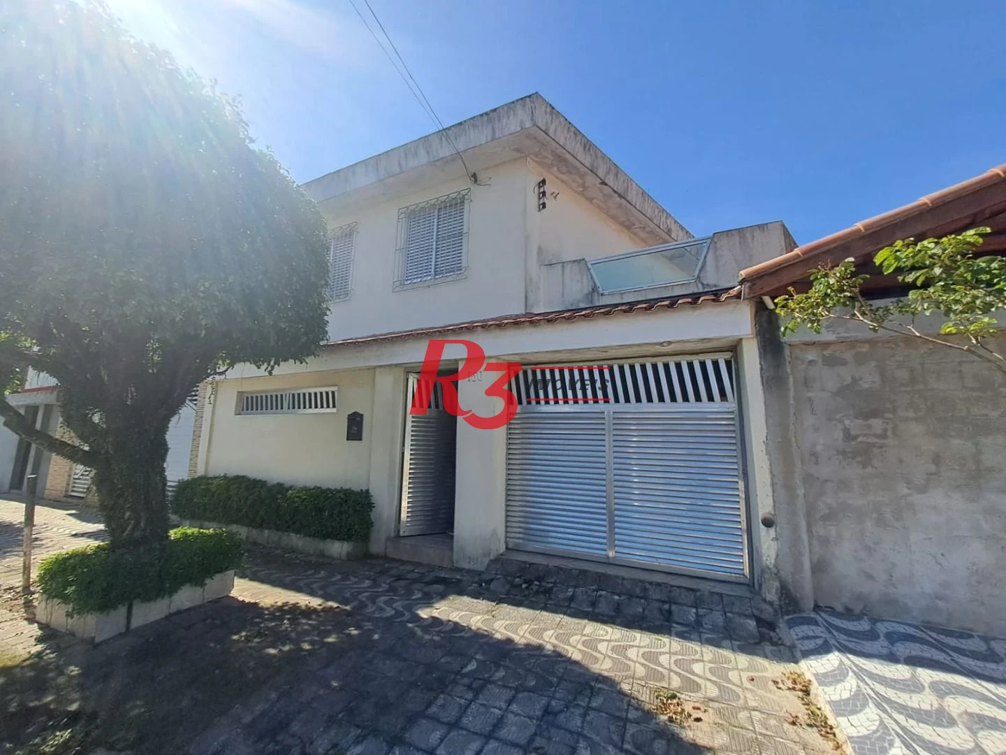 Sobrado com 3 dormitórios à venda, 146 m² por R$ 380.000,00 - Vila Cascatinha - São Vicente/SP